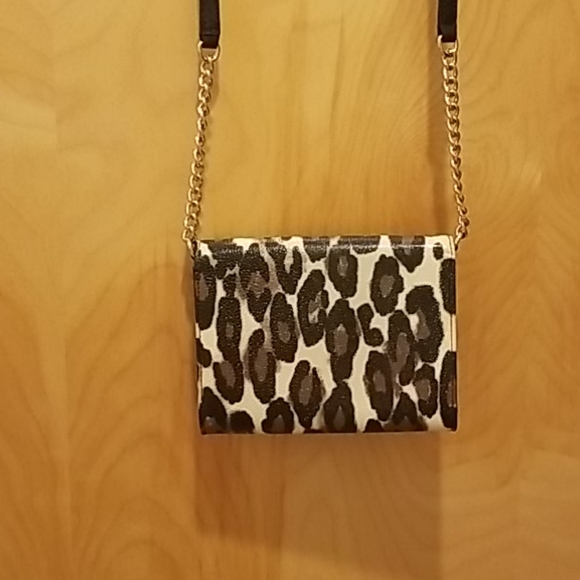 Kate Spade Crossbody 🐆 - Picture 5 of 5